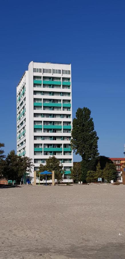 Hotel Riviera Mamaia Buitenkant foto