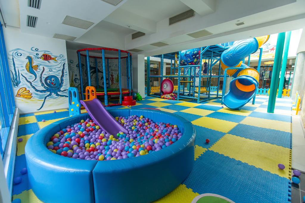 Hotel Riviera Mamaia Buitenkant foto