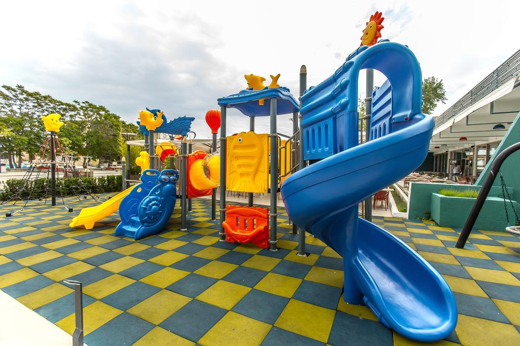 Hotel Riviera Mamaia Buitenkant foto